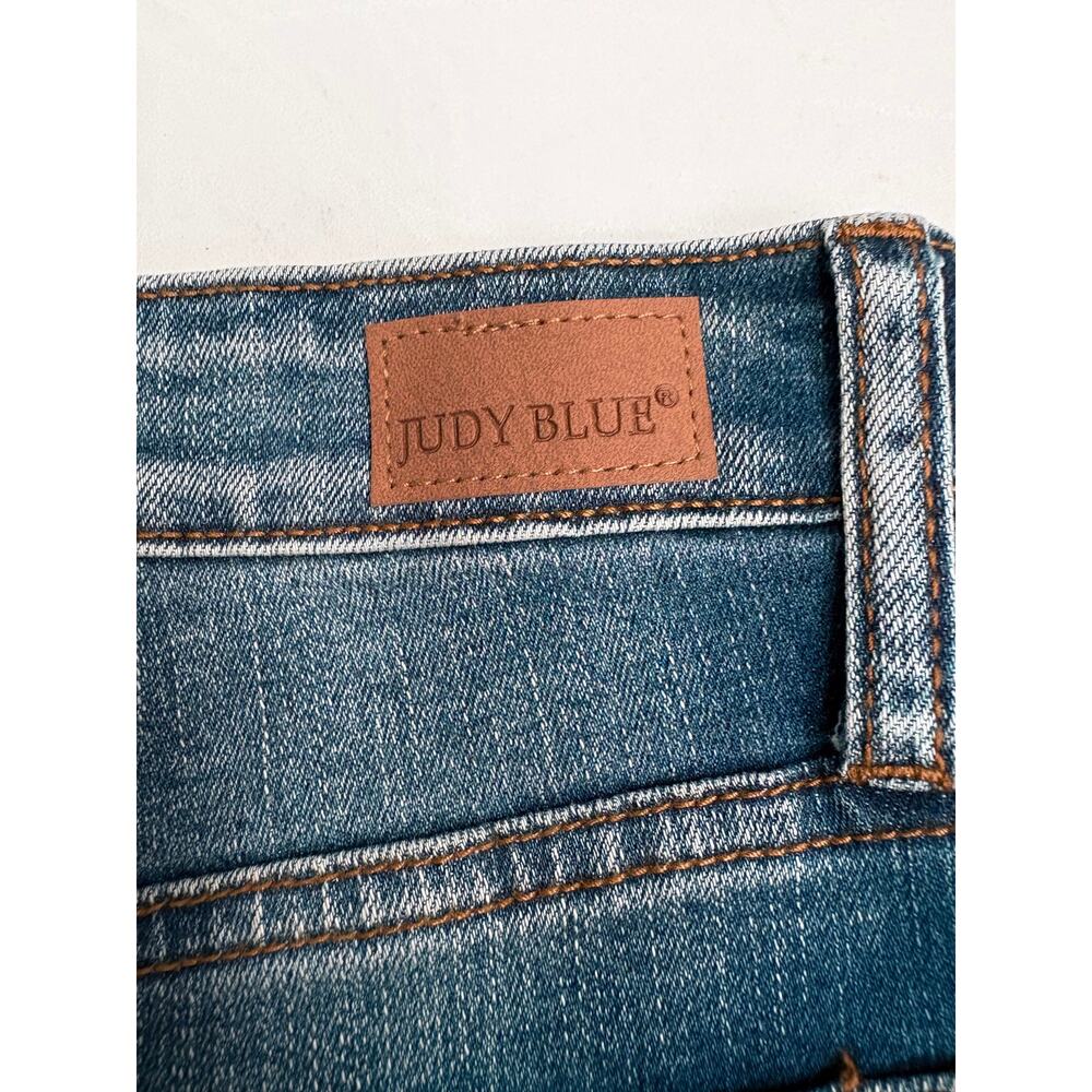 Judy Blue relaxed fit blue jeans with fringe bottom - Picture 6 of 6